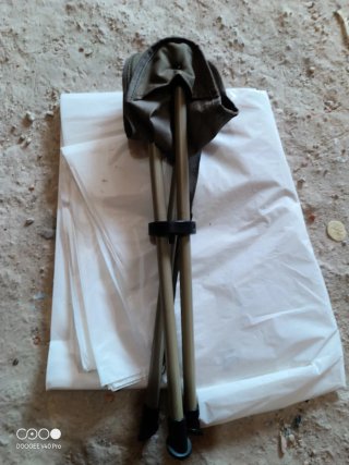 Silla plegable beige y verde