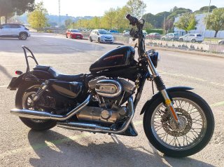 Harley Davidson Sportster 883 Superlow Negra