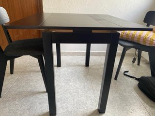 Mesa de comedor extensible madera oscura