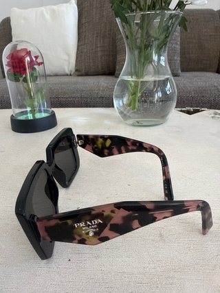 Gafas de sol Prada PR 23YS mujer - 350 euro