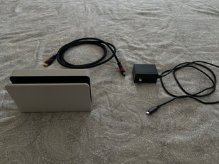 Nintendo Switch OLED Blanca + Dock + Accesorios