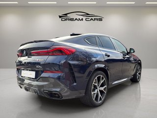 BMW X6 M50i