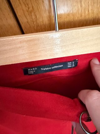 Falda Zara Roja Cremallera Talla S