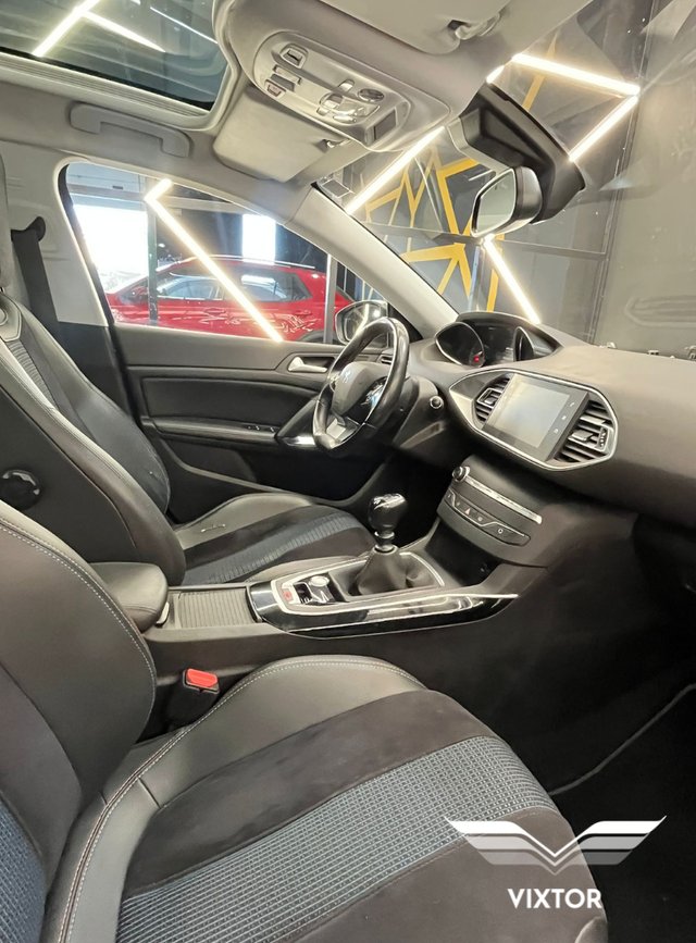 Peugeot 308 1.2 PureTech S&S Tech Edition 130
