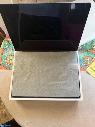 MacBook Air 13' 256GB SSD 8GB RAM