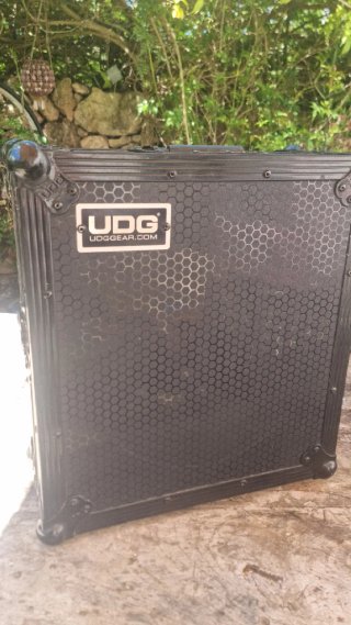 Akai Force ssd 1tb samples udgcase external batter