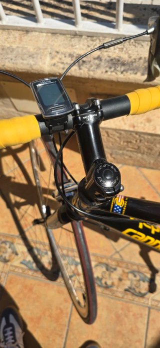 Bicicleta carrera Cannondale R1000