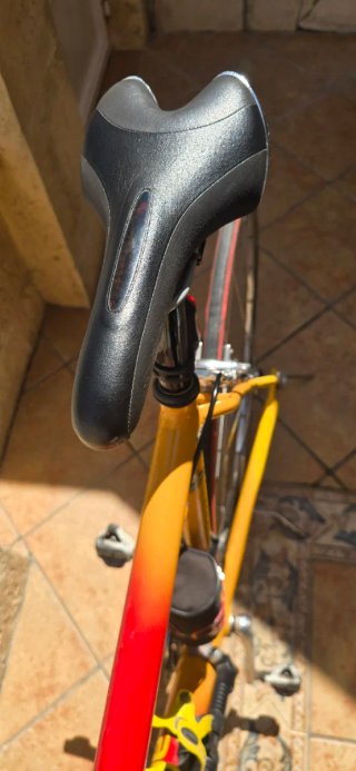 Bicicleta carrera Cannondale R1000