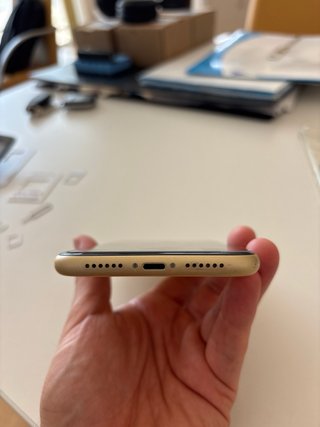 iPhone XR Apple
