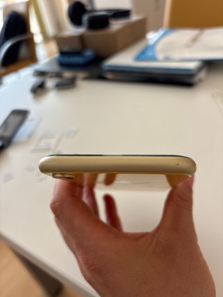 iPhone XR Apple