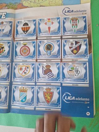 Álbum Cromos Liga Este 2008-2009