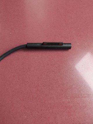 Caricatore originale Microsoft Surface Pro 4