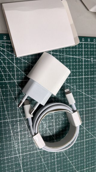 Cargador iPhone 20W Carga Rápida + Cable