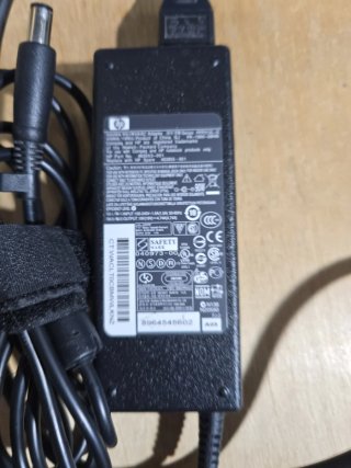 Cargador HP PPP012L-S 90W
