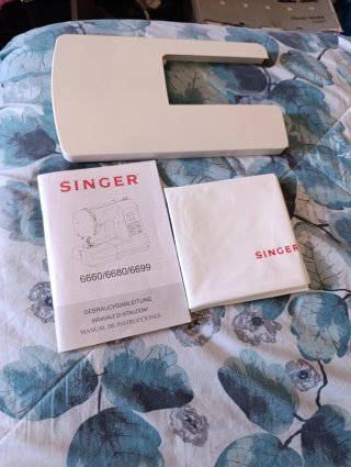 Máquina de coser Singer Starlet 6680