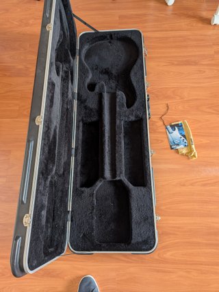Baixo MusicMan StingRay 5 Cordas