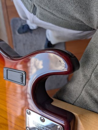 Baixo MusicMan StingRay 5 Cordas
