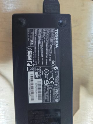 Cargador Toshiba PA3717E-1AC3 19V 6.32A