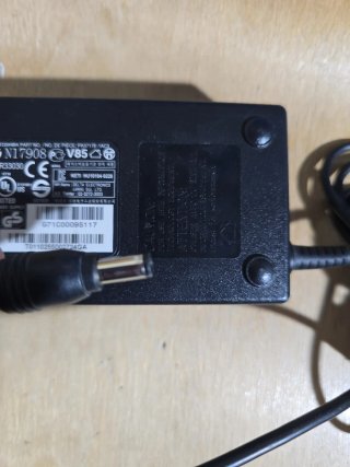 Cargador Toshiba PA3717E-1AC3 19V 6.32A