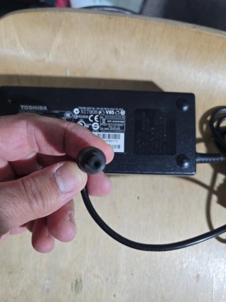 Cargador Toshiba PA3717E-1AC3 19V 6.32A