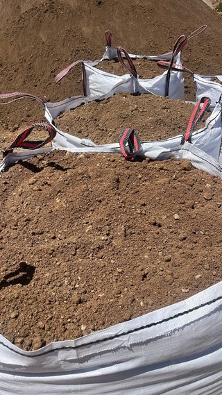 Tierra para huertos y jardines