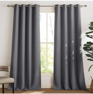 Alfombra + Cortinas