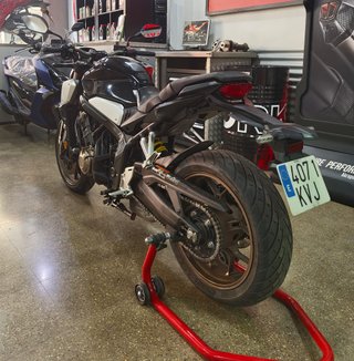 Honda CB650R