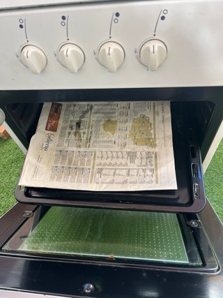 Cocina de gas. Horno y 4 fuegos