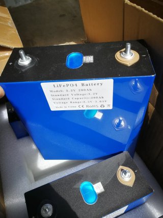 Baterías Litio LiitoKala LiFePO4 12V 280ah 4uds