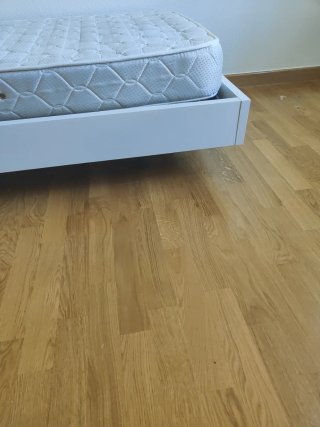 Dormitorio juvenil cabezal y mesita