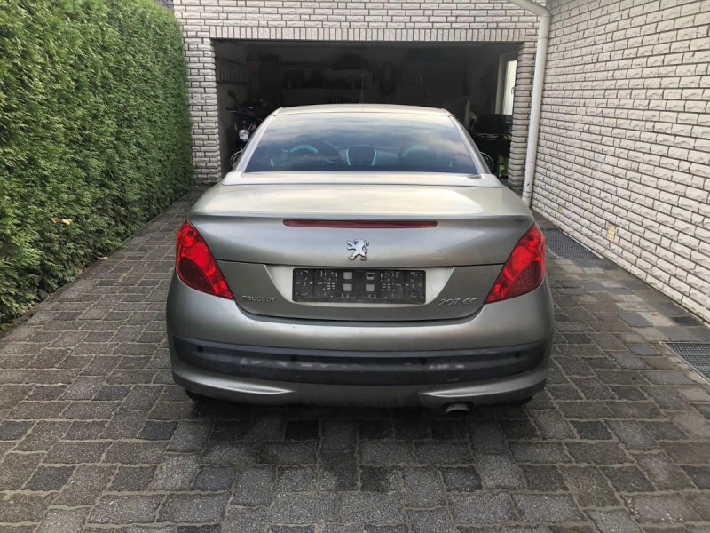 Peugeot 207 2010 - foto 1