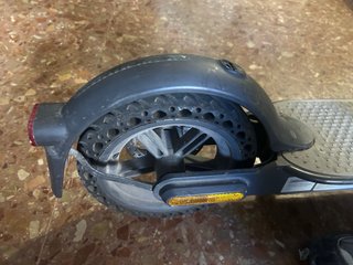 Patinete Xiaomi Essential 20 km/h