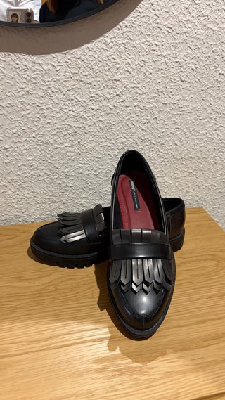 Zapatos Mustang Negros con Flecos