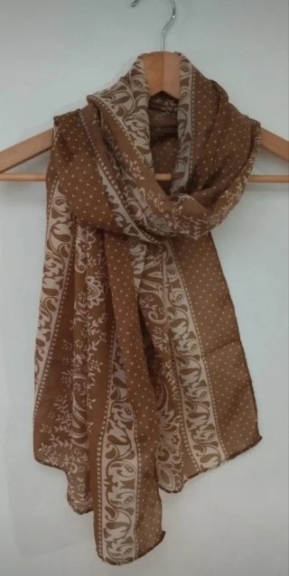 Foulard estampado café y crema 51x162 cm