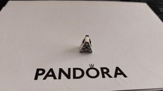 Charm Letra A Pandora Plata