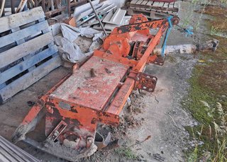 Rotavator Howard ERM-75 de 2 metros de labor.