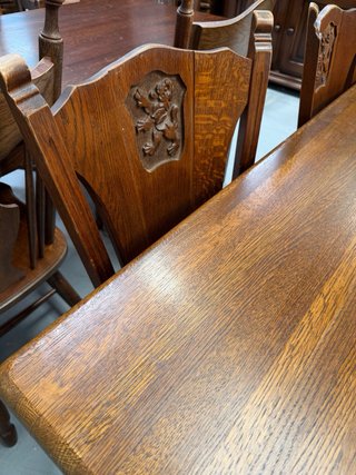 Comedor de madera con 4 sillas