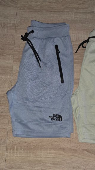 Set The North Face Pantalones Gris y Verde
