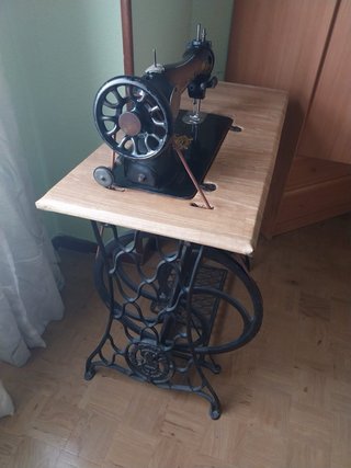 Máquina de coser Singer antigua