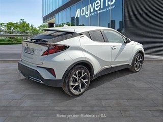 Renting - TOYOTA C-HR 2.0 180H Advance