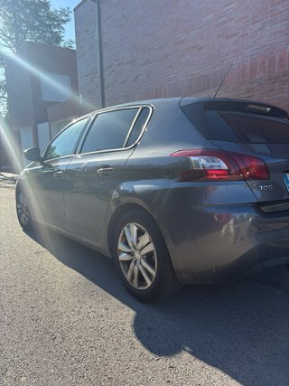 Peugeot 308 2016