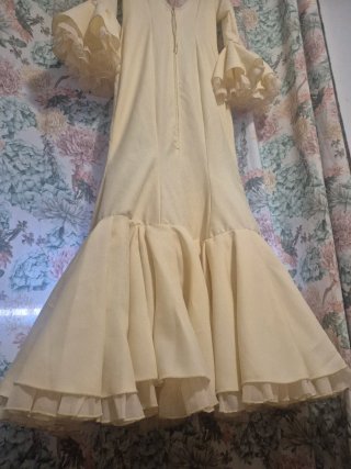 Vestido Flamenca color crema