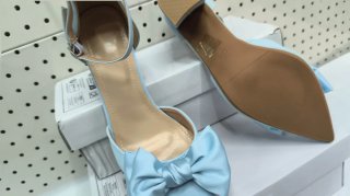 Zapatos azules con lazo