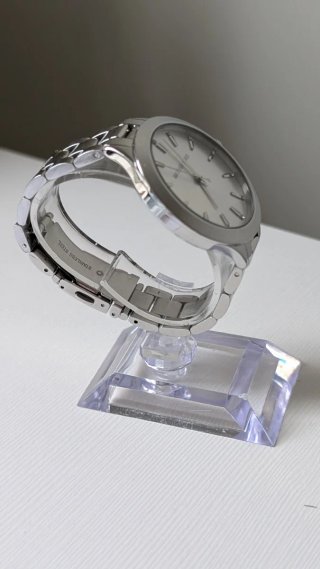 Reloj Michael Kors Slim Runway Plata y Blanco