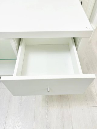 Mobile bianco Ikea KALLAX con vetro
