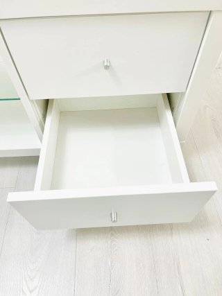 Mobile bianco Ikea KALLAX con vetro