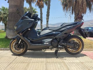 Yamaha Tmax 560