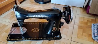 Máquina de Coser Antigua Alfa Eléctrica