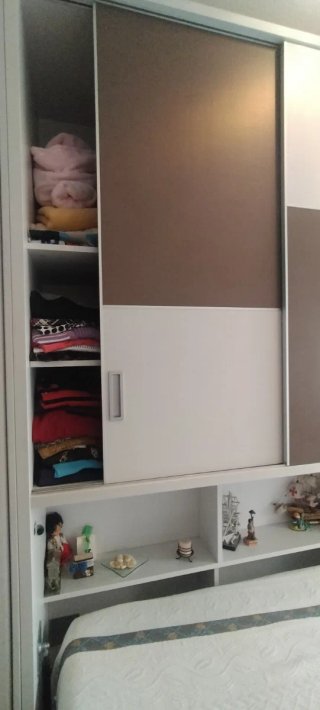 Mueble con cama abatible