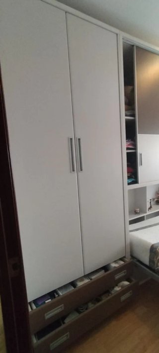 Mueble con cama abatible